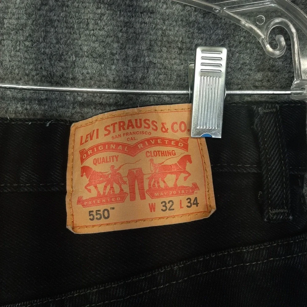 Levi's 550 Jeans Black Relaxed Fit Tapered Leg Size 32X34
